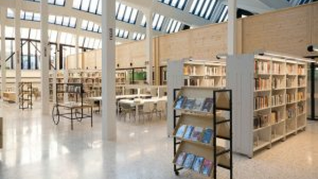 Biblioteca Les Corts - Vidre