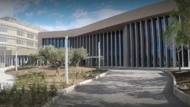 Edificio AE42 y Auditorio (excluyendo el Pabellón Sur)