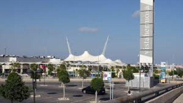 Centro Comercial Vistahermosa