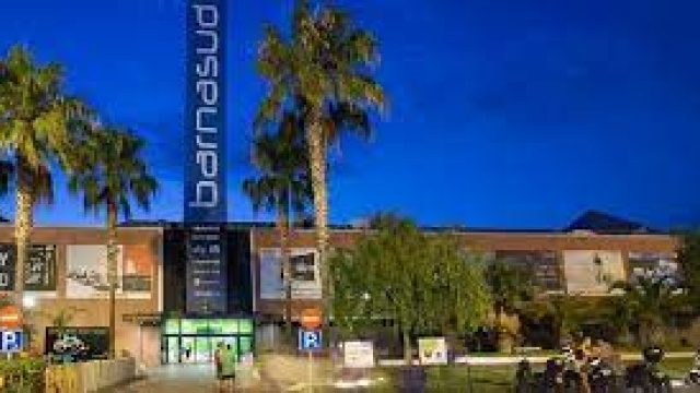 Centro Comercial Barnasud
