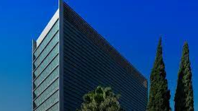 Diagonal 682
