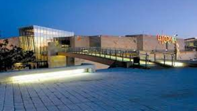 Centro Comercial El Tormes